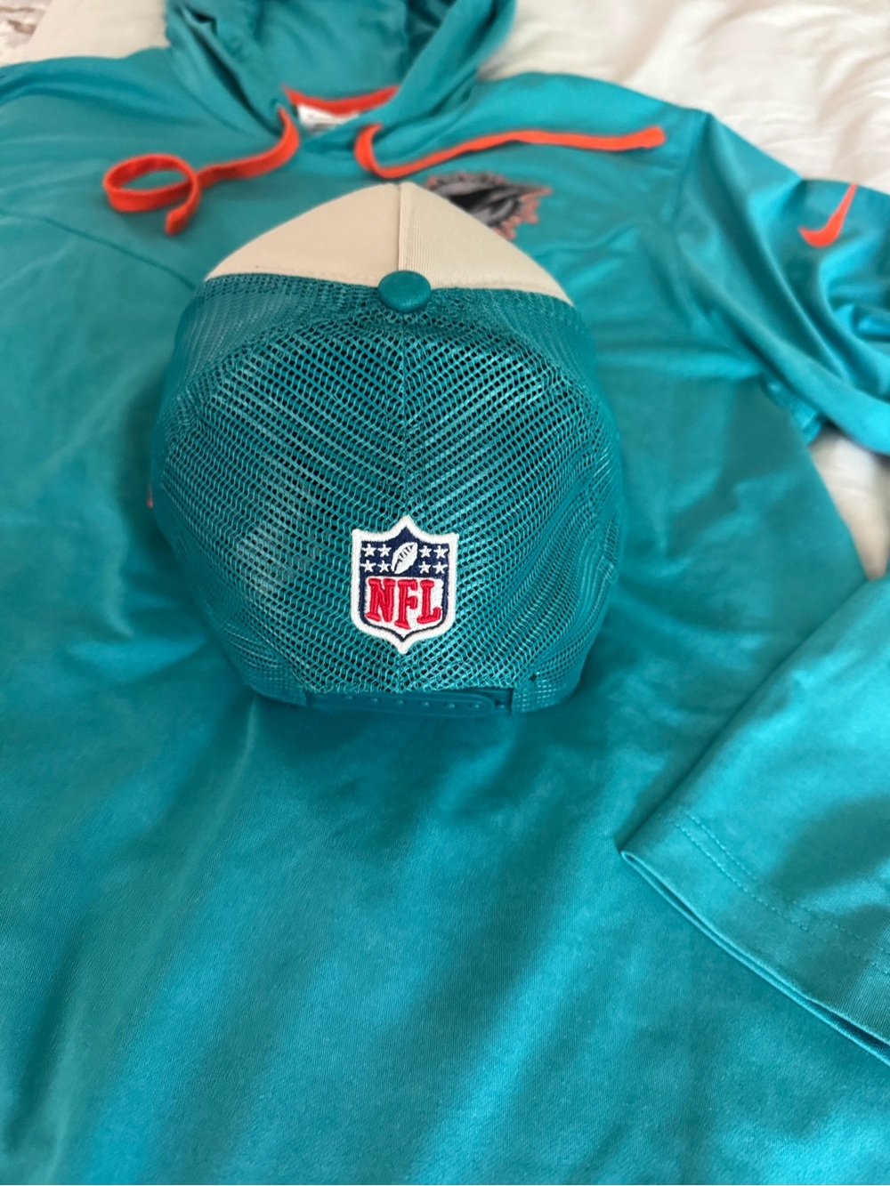 NFL Miami Dolphins Nike Dri-Fit Hoodie Size Medium & New Era 9Forty Snapback Cap - Picture 8 of 14